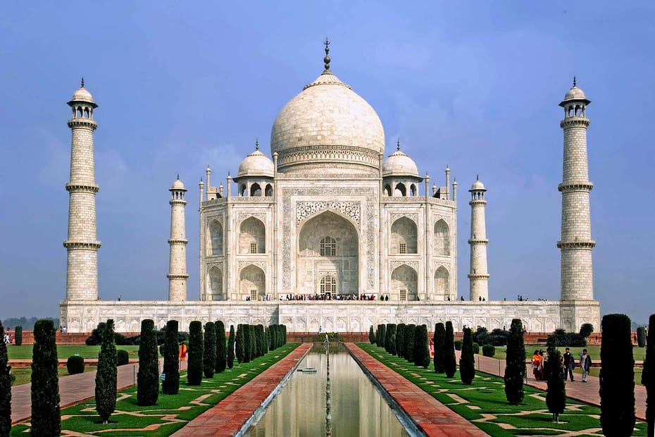 The Pinnacle of Mughal Architecture : Taj Mahal